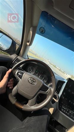 تويوتا لاندكروزر